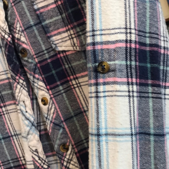 ⭐️ Plaid shirt 2/30$ - Picture 3 of 4